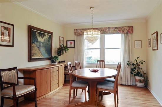 740 Chaucer Way, Buffalo Grove, IL 60089 dining room