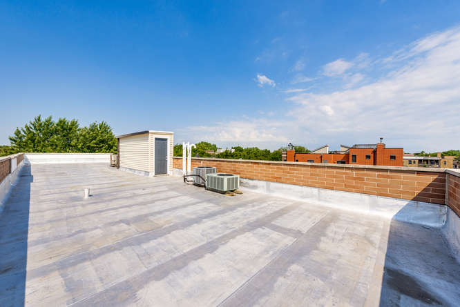 4309 N Ashland Ave Unit 3, Chicago, IL 60613 rooftop